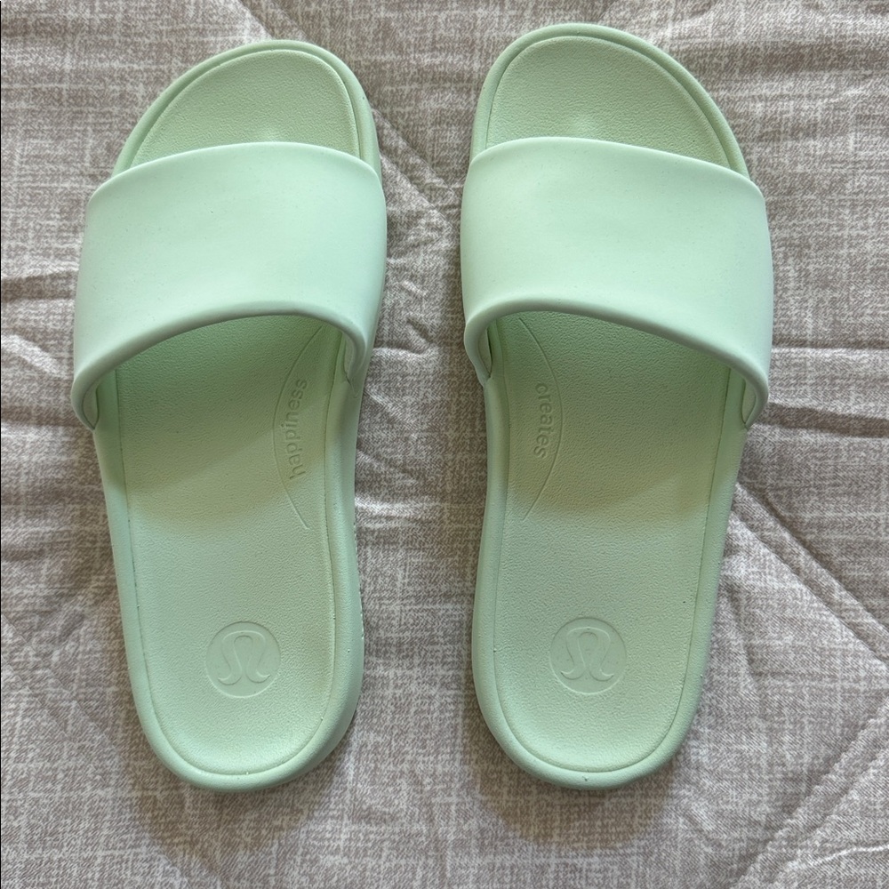 Lululemon Women Restfeel Slide - Picture 8 of 10
